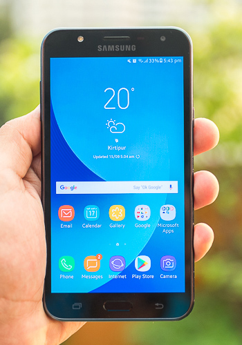 Samsung Galaxy J7 Core